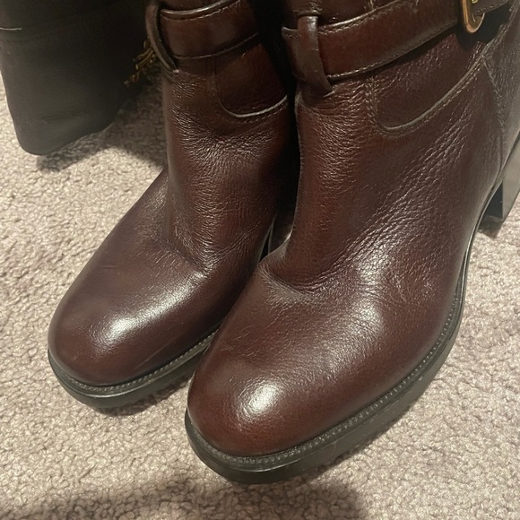 Prada boots - Picture 3 of 7